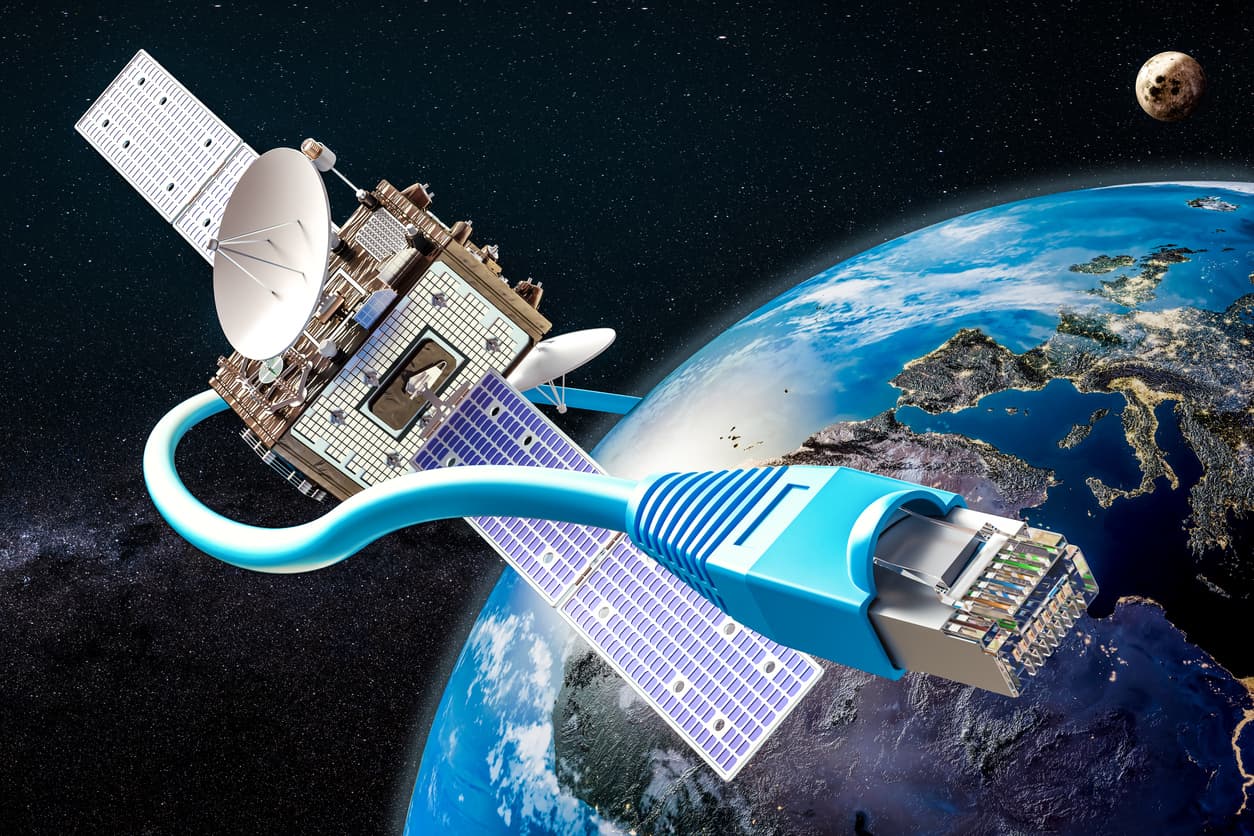 l-internet-par-satellite-une-alternative-serieuse-face-aux-limites-de-l-adsl-et-de-la-fibre.jpg